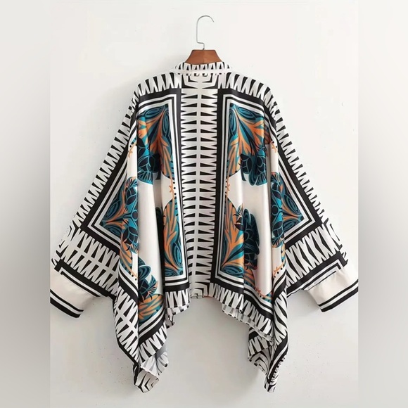 NIP-Exotic 2 piece set long sleeve blouse with high waist wide leg pants - Picture 4 of 6